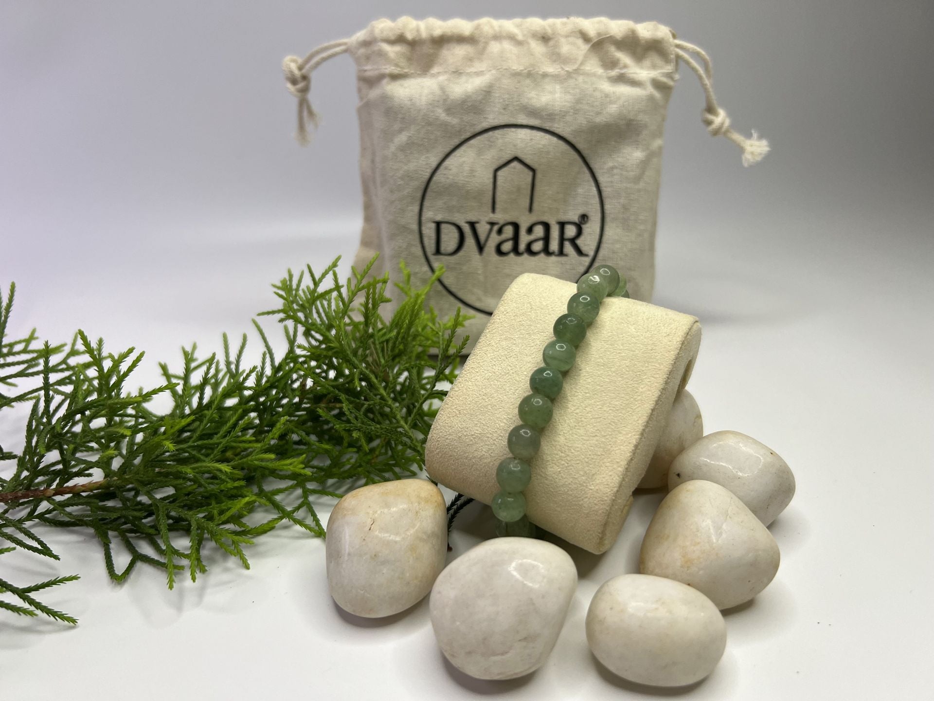 CERTIFIED GREEN AVENTURINE CRYSTAL BRACELET FROM DVAAR