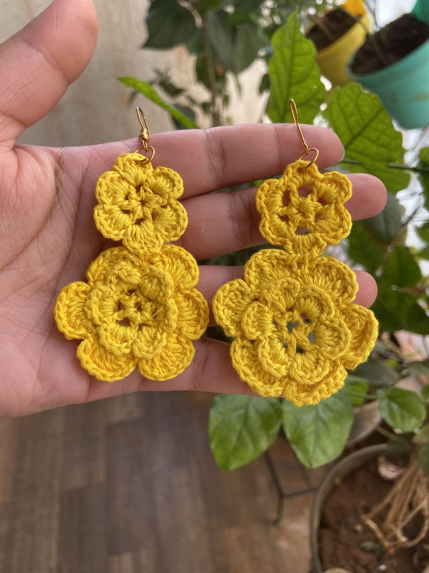 Laadli Handmades- Daffodil