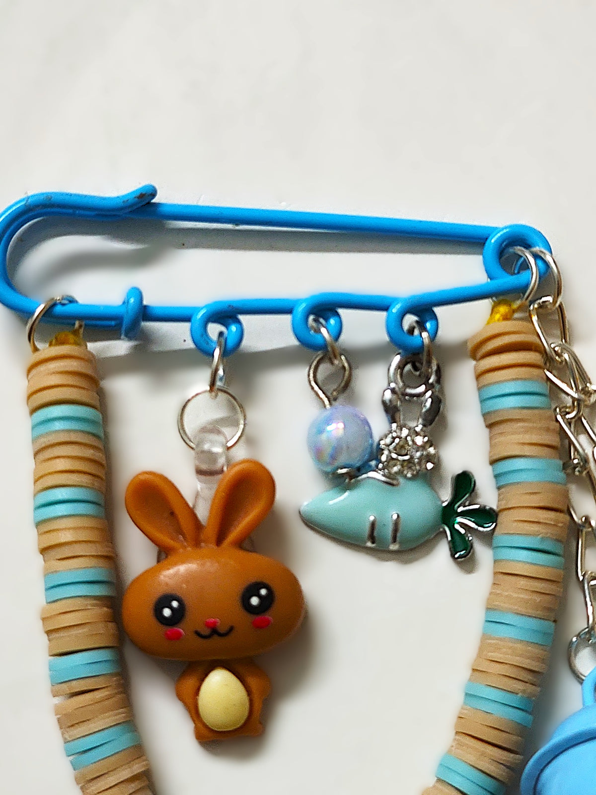 BeYoou.Bling Handcrafted Cute Bunny Safety Pin Brooch, Kilt pin