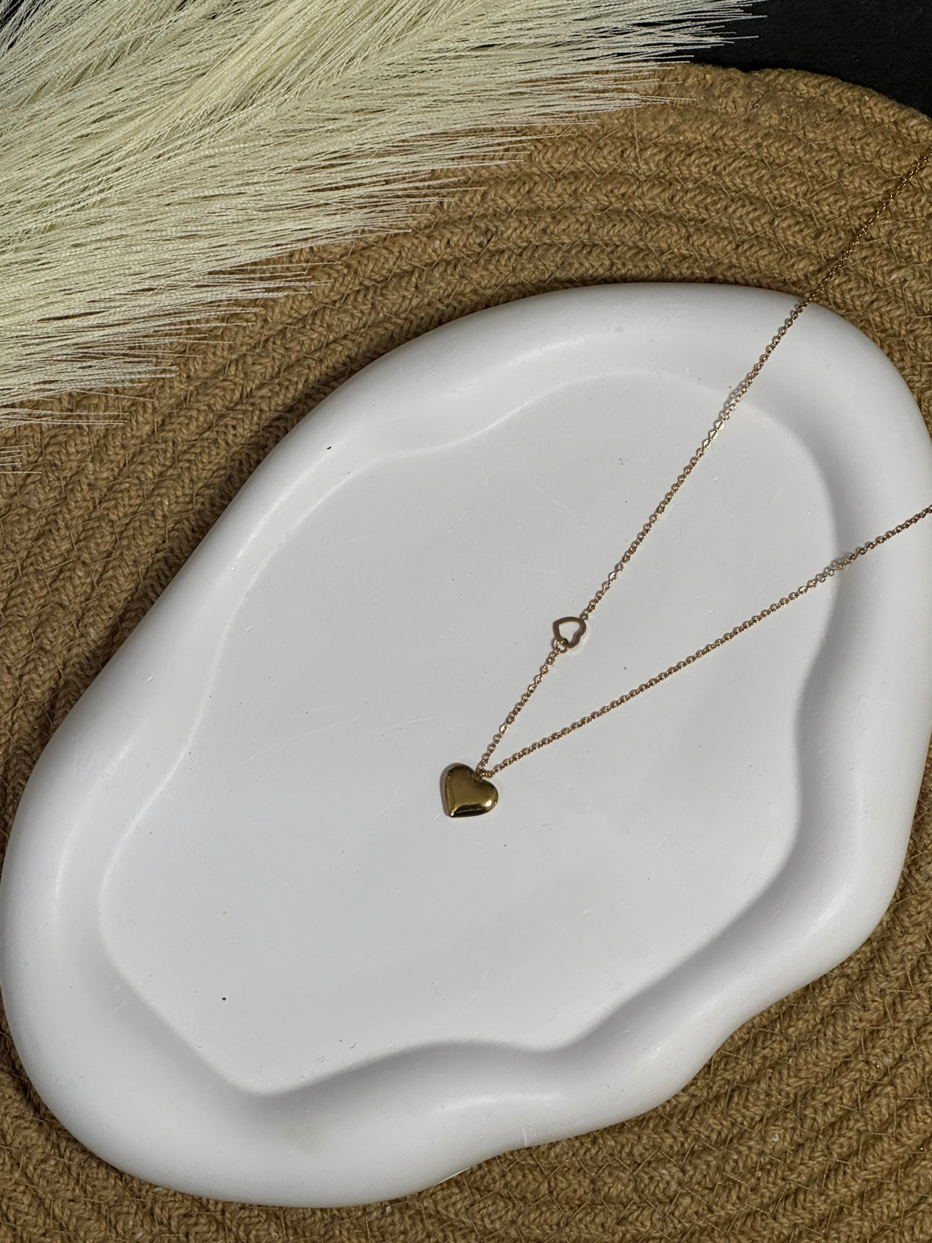 BeYoou.Bling Anti-Tarnish Waterproof Stainless Steel Elegant Heart Pendant Necklace for Women