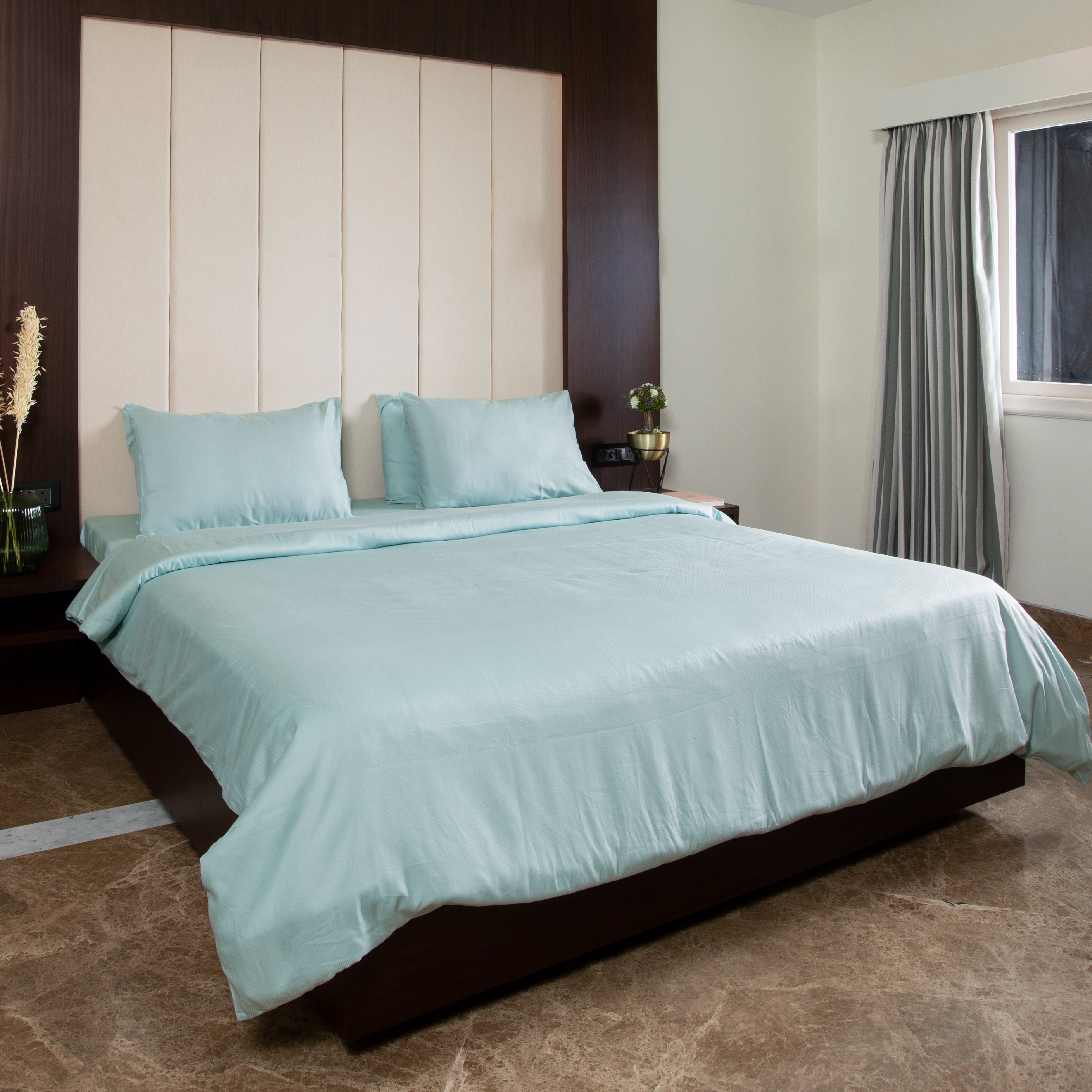 Stratosphere Blue, 300TC, Microchecks Bedsheet Set