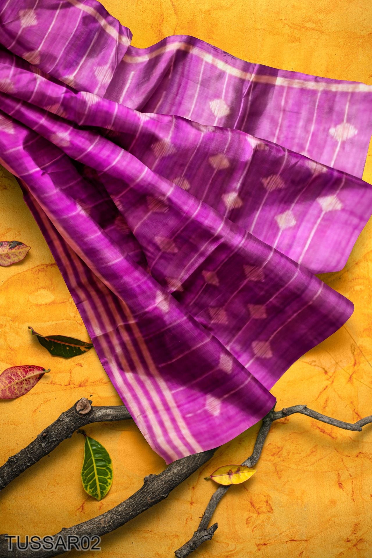 AATMAMOH Magenta Tussar silk handloom saree…