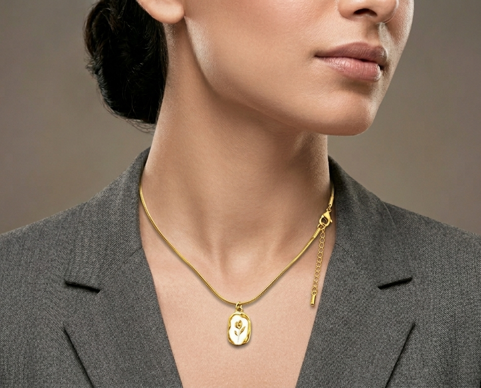BeYoou.Bling Anti-Tarnish Waterproof Stainless Steel Oval Rose Enamel Pendant Necklace