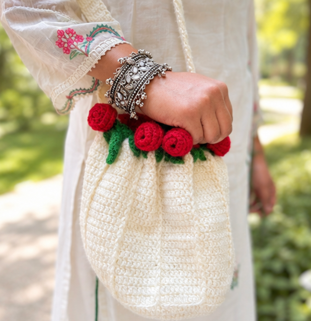 Ringa Ringa Roses - Sling Bag