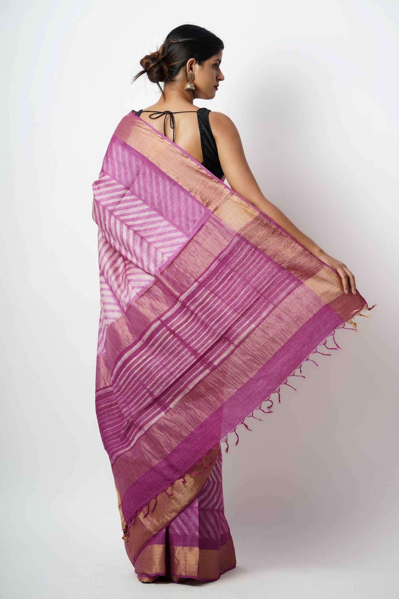 Buy Tussar Silk Sarees Online in India | Loomfolks